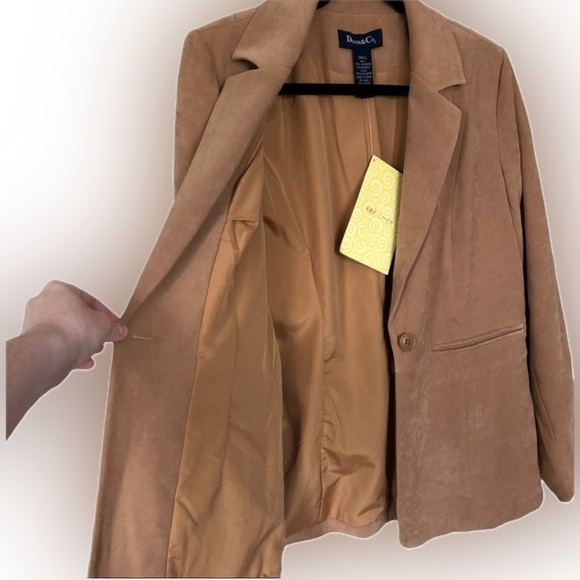 🆕 NWT - DENIM&CO. Faux Suede Tan Blazer Size Small - Picture 5 of 6